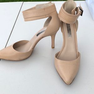 BCBG shoes